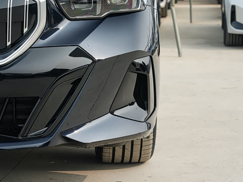 2026�� �Ŀ� 530Li ������ M�˶���װ