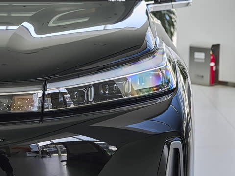 2025�� 230km ����Զ����