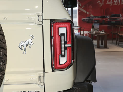 2025�� 2.3T 1966��Ű�