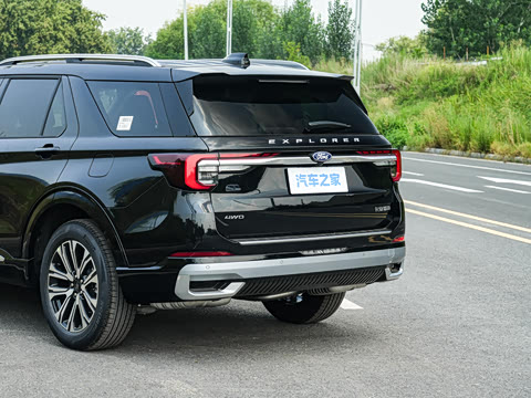 2027��  2.3T EcoBoost �����ѽ�� 7��