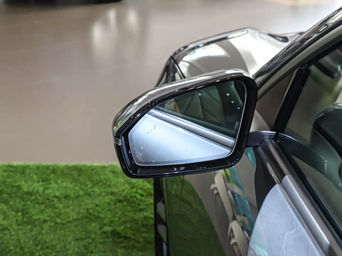 2025�� �ھ������ 100kWh Touring