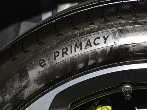 2025�� �ھ������ 100kWh Touring