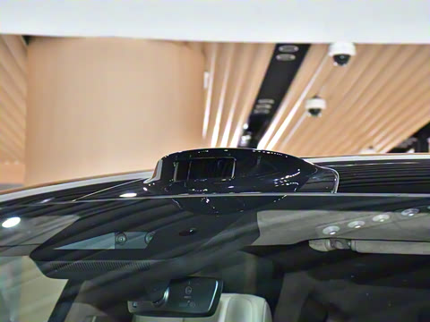 2025�� 670 Max��