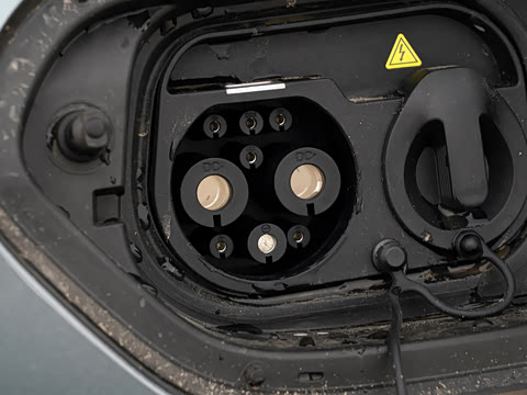2026�� EM-i 235km ̽��+��