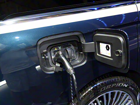 2025�� PHEV �����߶���