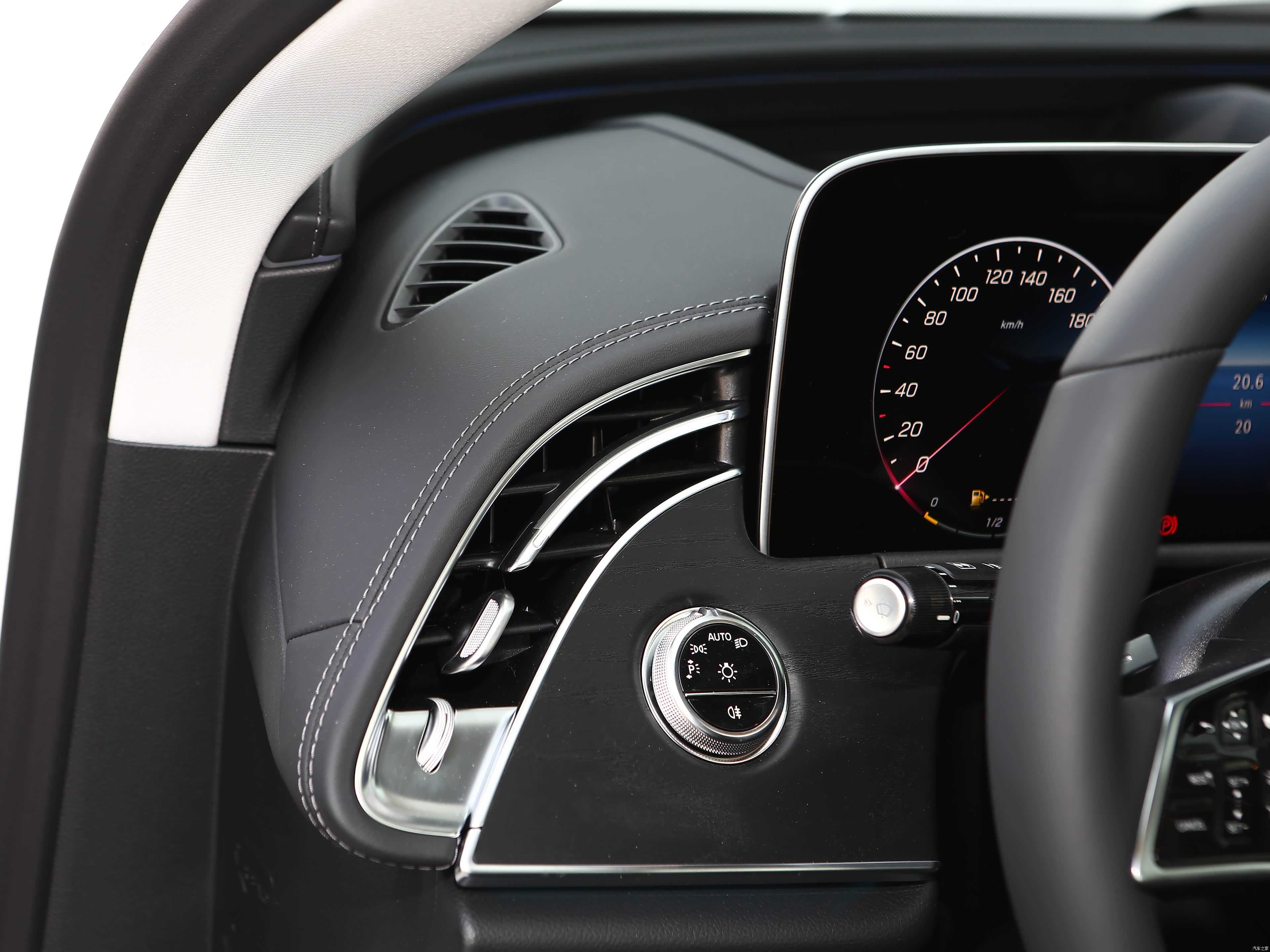 Mercedes-Benz E, миниатюра 16