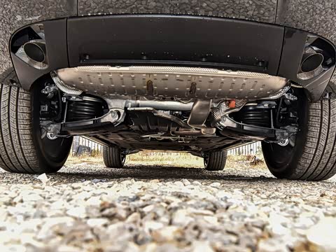 2025�� 3.0 L6 400PS SV���ٴ����ӳ��� 4��