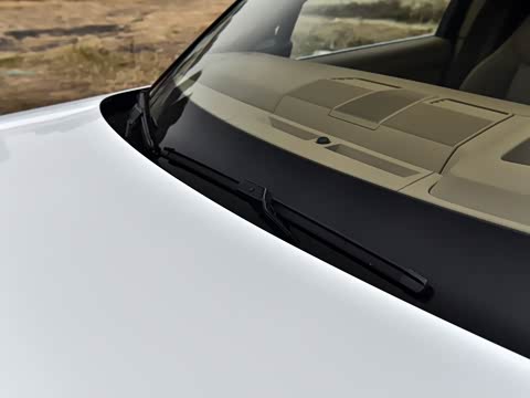 2025�� 3.0 L6 400PS SV���ٴ����ӳ��� 4��