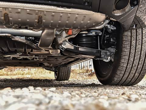 2025�� 3.0 L6 400PS SV���ٴ����ӳ��� 4��