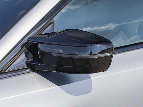 2025�� M240i xDrive