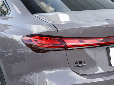 2026�� 2.0T �˶��� quattro