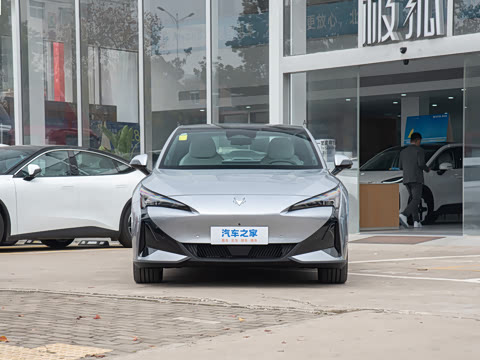 2025�� �Ŀ� 560PRO 185kW