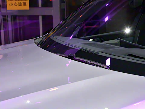 2025�� xDrive 40Li ������M�˶���ҹ��װ