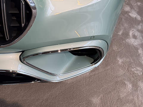 2025�� AMG S 63 L E Performance