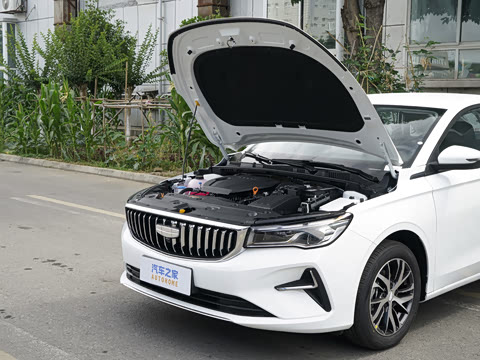 2027�� ���� 1.5L CVT������