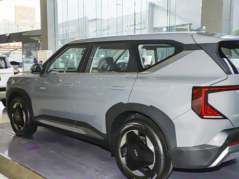 2025�� 720 Light