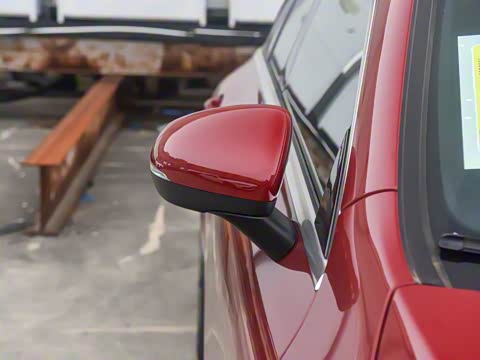 2025�� CLA 200 ���ܳ�