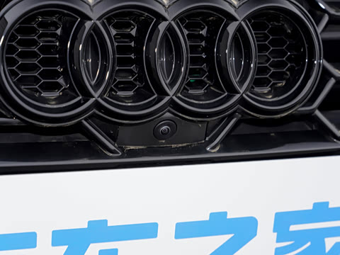 2026�� 200���������� 40 TFSI ���������� B&O ��ҹ��