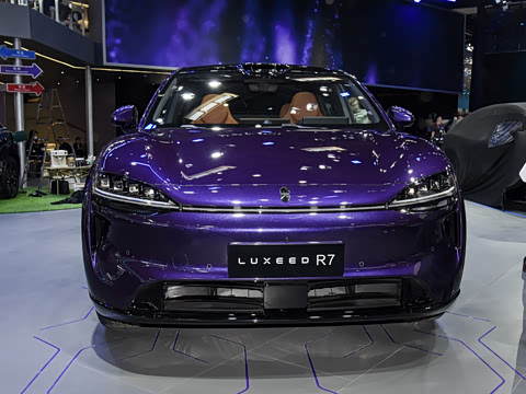 2026�� ���� UItra(896�߼����״