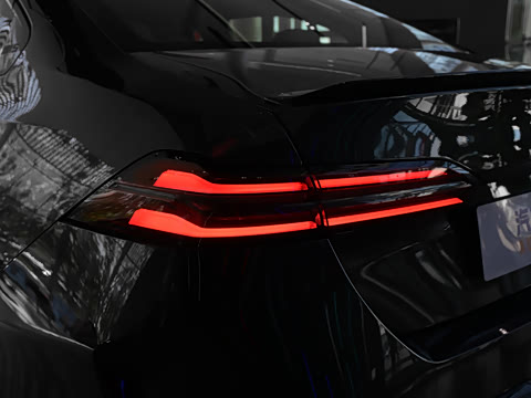 2025�� M5