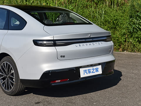 2027�� 590������