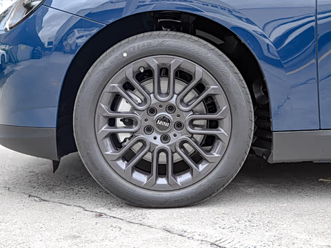 2026�� 466km COOPER E ������