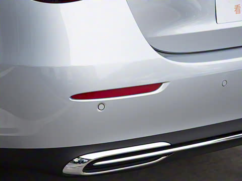 2026�� E 300 L ������