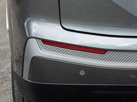 2025�� Plus 610 ������