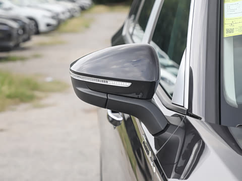 2025��  330TSI ����Ѳ�� ������