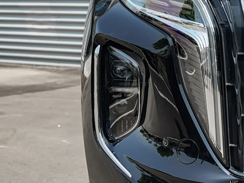 2025�� �Ŀ�  2.0T PHEV ����200��������� 7��