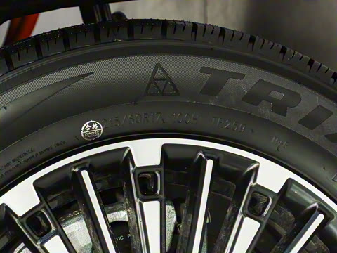 2025�� 401KM ������м�Ӫ�� 8��