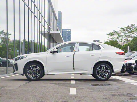 2025�� sDrive25i M�˶���װ