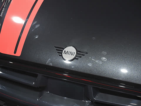 2025�� JOHN COOPER WORKS