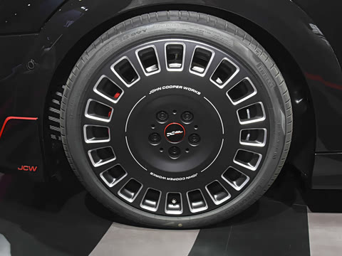 2025�� JOHN COOPER WORKS