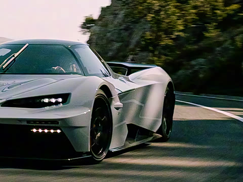 2025�� GT-XR