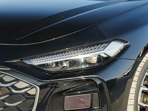 2026�� TFSI quattro 200kW �콢������