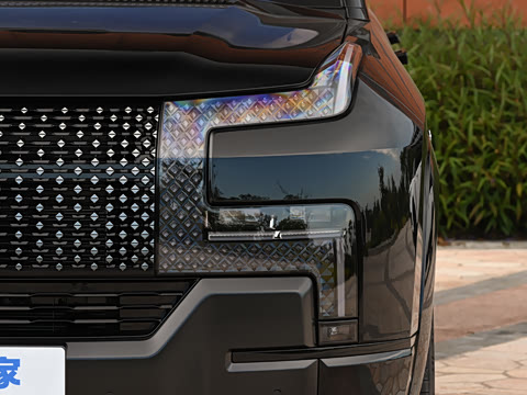 2025�� ������