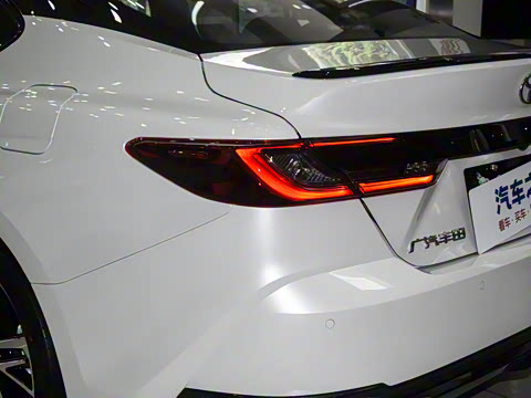 2026�� ˫�� 2.0HS �˶���