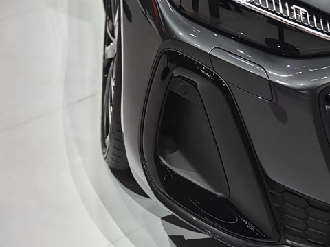 2025�� Avant