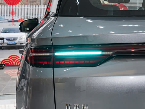 2026�� DM-i 220KM׿Խ��