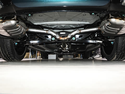 2027�� 2.0T ˫�������������