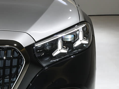 2027�� S 580 4MATIC Night Series