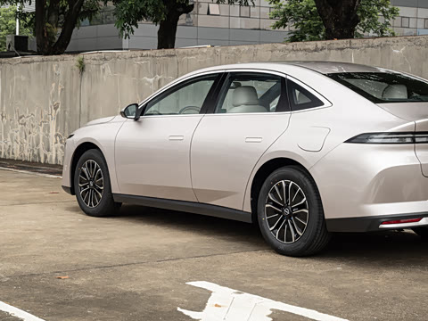 2026�� 180 Pro �ഺ��