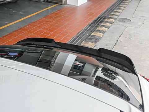 2026�� M35i
