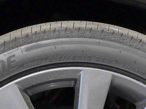 2025�� 2.0L �Զ����Ű�