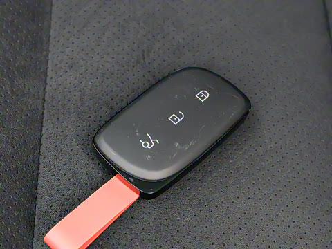 2025�� 240����Ultra�˶���