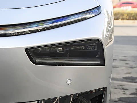 2026�� ���� 615 Max �콢��