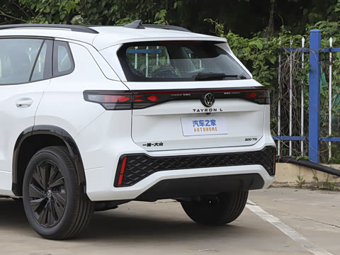 2026�� �Ŀ� ̽��L 300TSI ������Ӣ