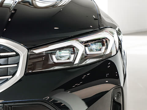 2026�� 325i M�˶���װ