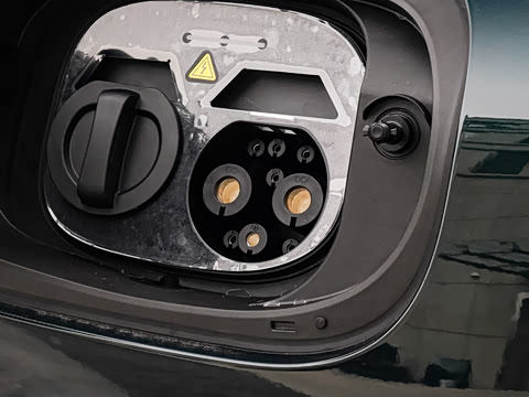 2025�� 260��������������